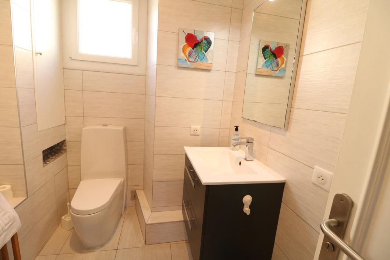 1 Bedroom With Direct View To The Old Port 267 Apartment *